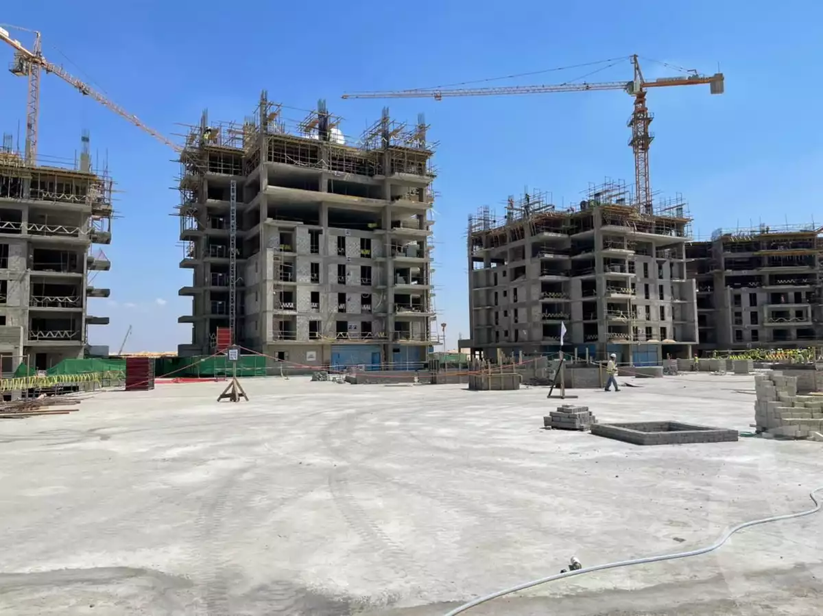 https://aqarmap.com.eg/ar/listing/4033020-for-sale-cairo-el-sheikh-zayed-city-compounds-brj-zyd-wr-llttwyr