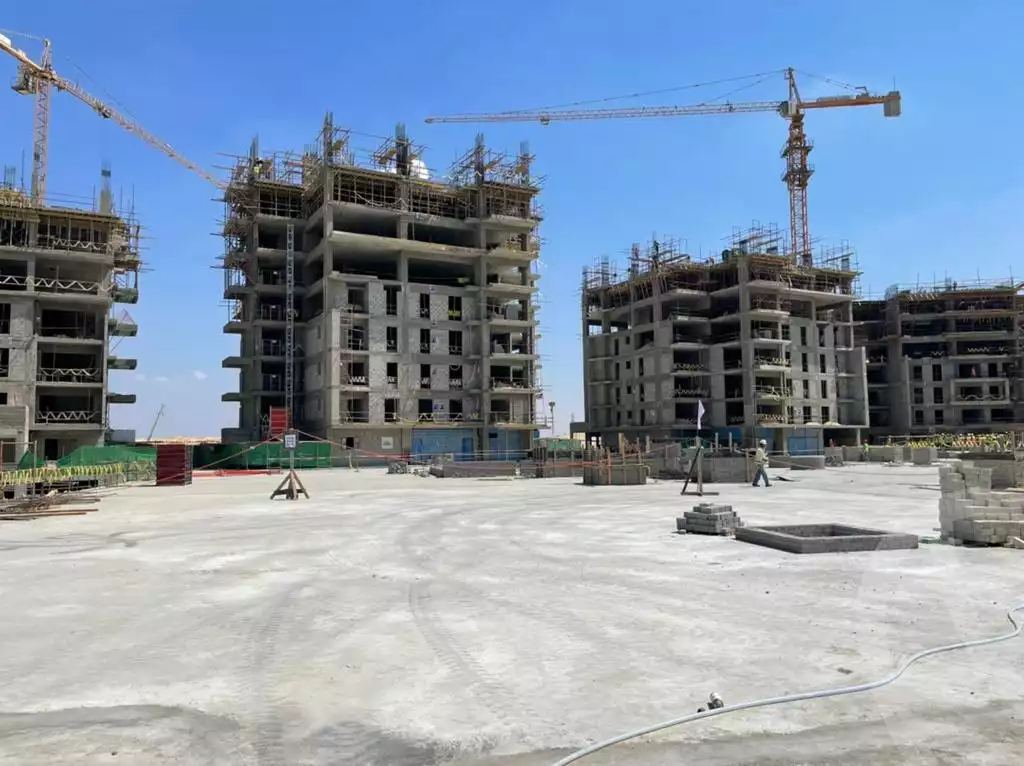 https://aqarmap.com.eg/ar/listing/4033020-for-sale-cairo-el-sheikh-zayed-city-compounds-brj-zyd-wr-llttwyr