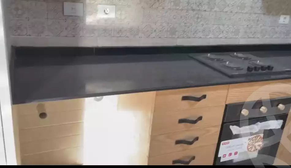 https://aqarmap.com.eg/ar/listing/4033556-for-rent-cairo-6th-of-october-compounds-wyst-rydj-ryzydns-nyw-jyz-llttwyr-l-qry