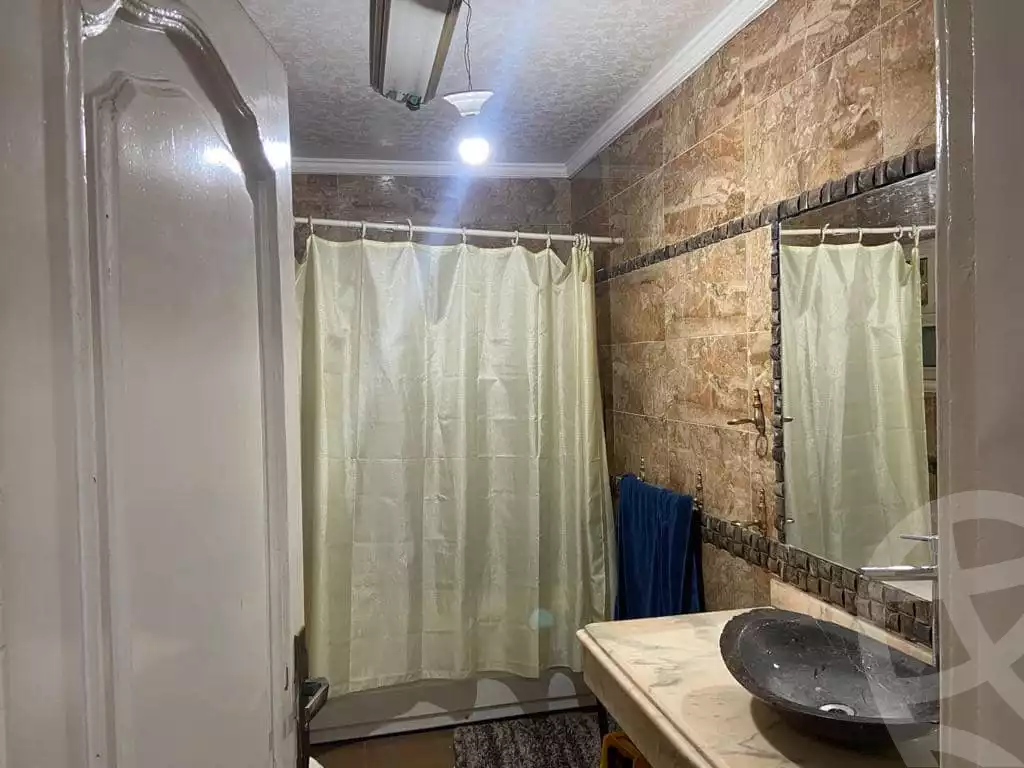 https://aqarmap.com.eg/en/listing/4033991-for-sale-cairo-ljyz-shareaa-morad  charel degol