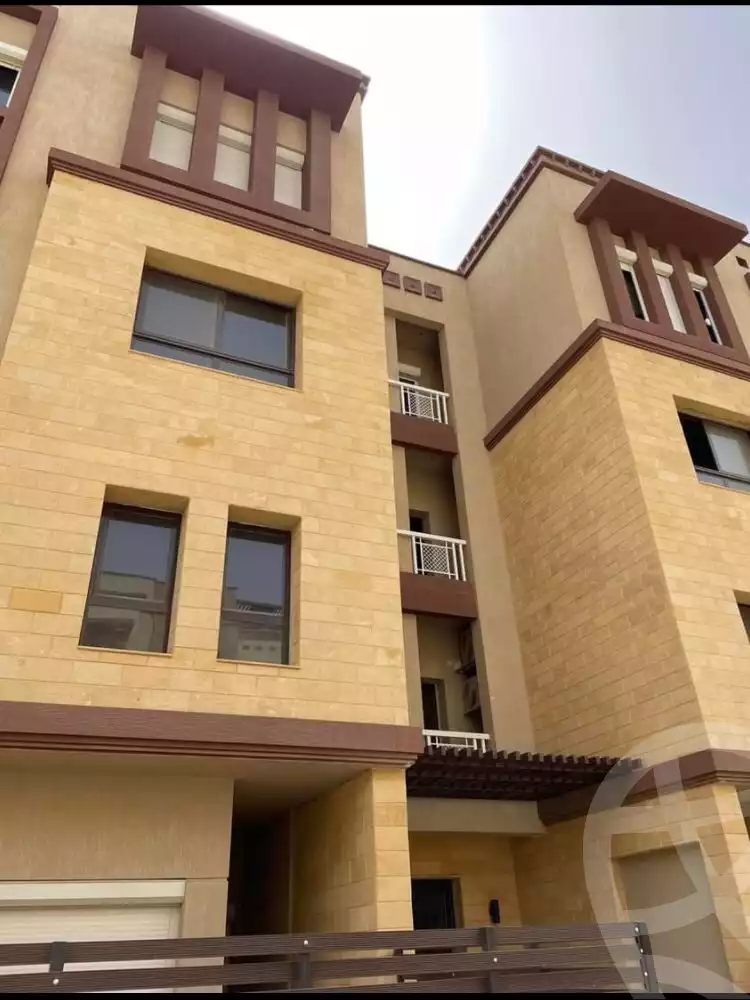 https://aqarmap.com.eg/en/listing/4035102-for-sale-cairo-6th-of-october-compound-green-5
