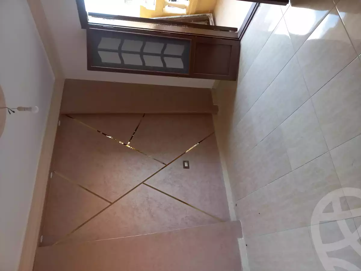 https://aqarmap.com.eg/en/listing/4035562-for-sale-alexandria-el-hanouvel-trablose-st