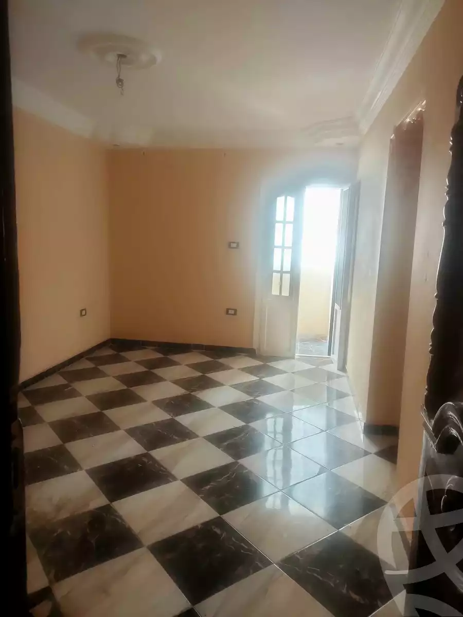 https://aqarmap.com.eg/en/listing/4040068-for-rent-alexandria-bw-qyr-street-25