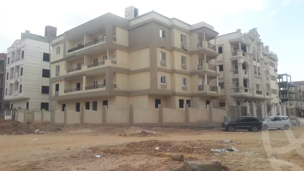 https://aqarmap.com.eg/ar/listing/4043907-for-sale-cairo-6th-of-october-el-tawsaat-el-shamalya-lhy-300