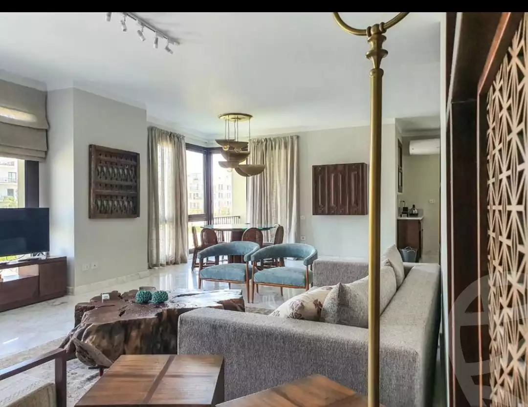 https://aqarmap.com.eg/ar/listing/4044682-for-rent-cairo-el-sheikh-zayed-city-compounds-kmbwnd-wyst-twn-swdyk