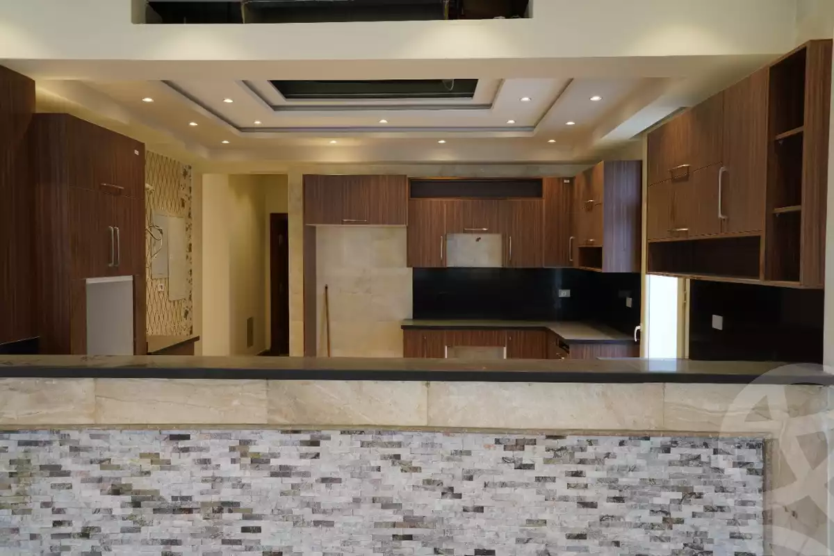 https://aqarmap.com.eg/en/listing/4045579-for-sale-cairo-el-sheikh-zayed-city-compounds-kmbwnd-ljry-swdyk