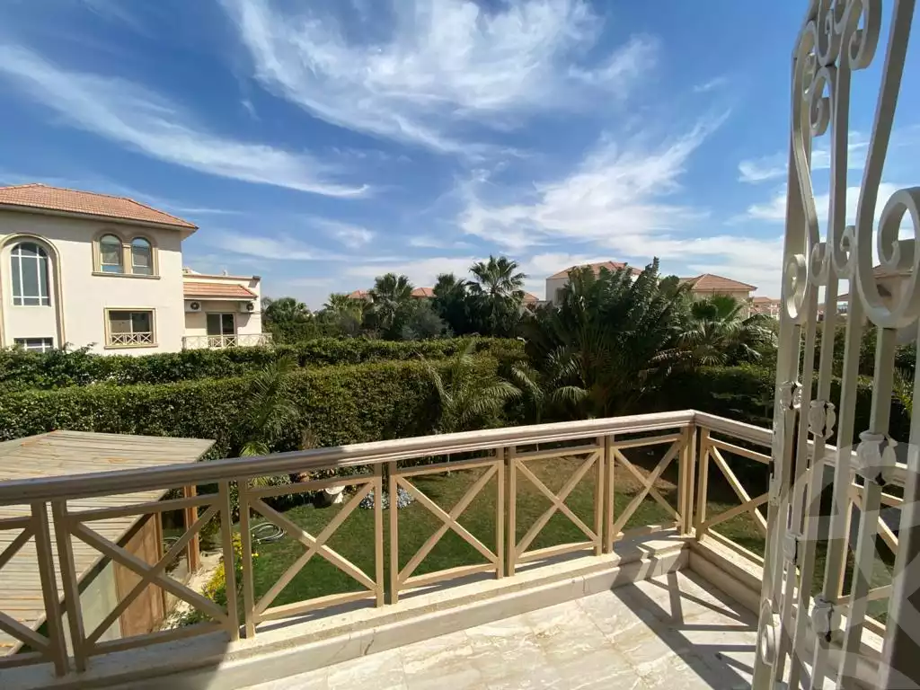 https://aqarmap.com.eg/en/listing/4046104-for-sale-cairo-el-sheikh-zayed-city-compounds-greens
