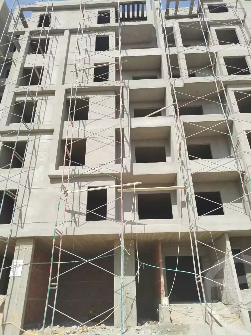 https://aqarmap.com.eg/en/listing/4051606-for-sale-cairo-ismailia-desert-road-golden-park