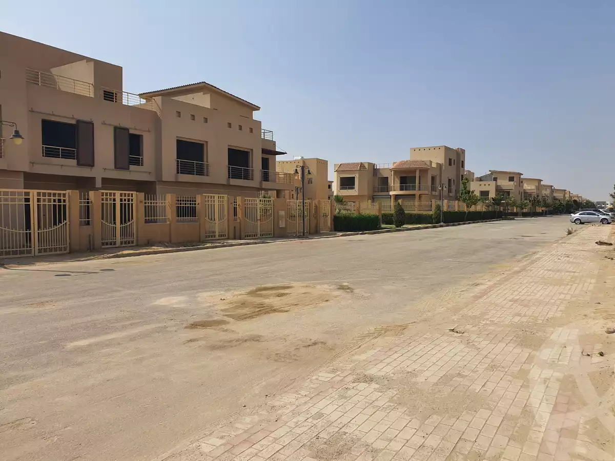 https://aqarmap.com.eg/en/listing/4051848-for-sale-cairo-6th-of-october-compounds-evergreen