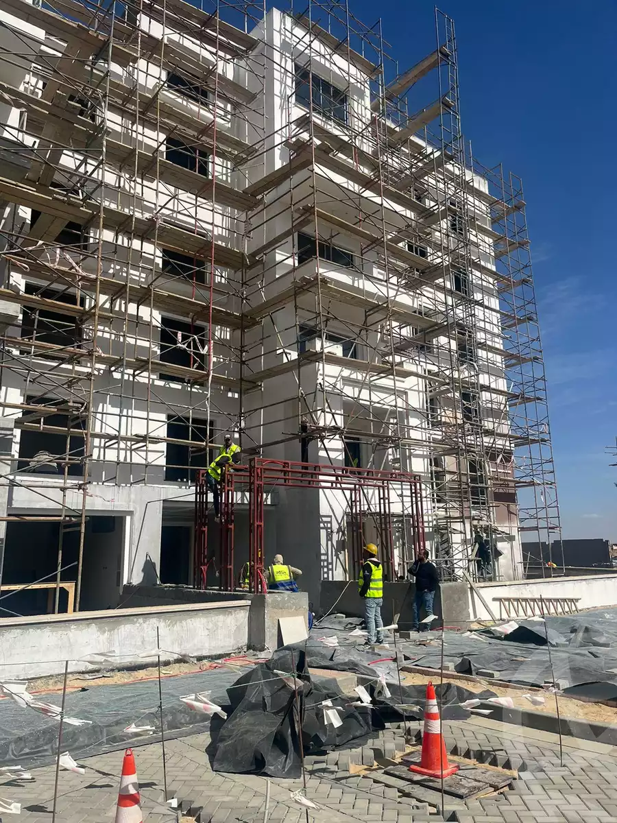 https://aqarmap.com.eg/en/listing/4054394-for-sale-cairo-el-sheikh-zayed-city-compounds-kmbwnd-fyldj-wyst-dr-llttwyr