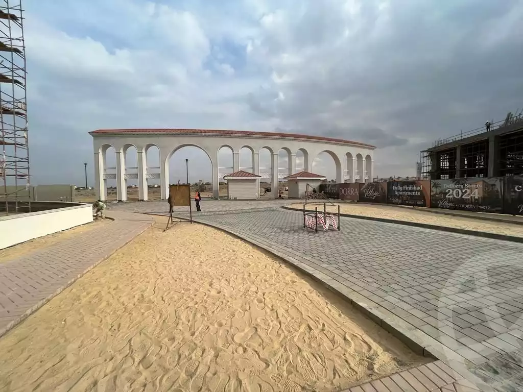 https://aqarmap.com.eg/en/listing/4054409-for-sale-cairo-el-sheikh-zayed-city-compounds-kmbwnd-fyldj-wyst-dr-llttwyr