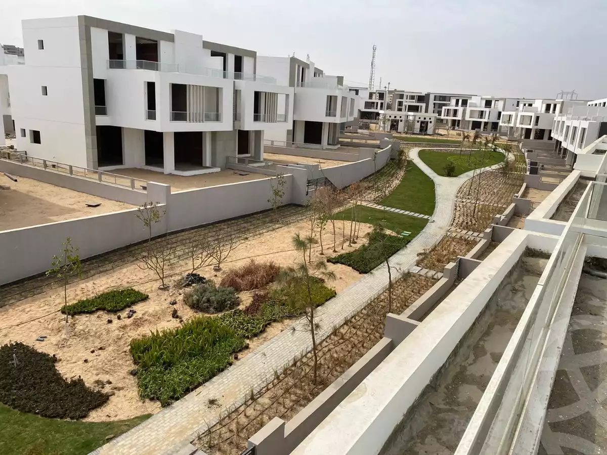 https://aqarmap.com.eg/en/listing/4055438-for-sale-cairo-alex-cairo-desert-road-kmbwnd-fy-tryq-skndry-lshrwy-joulz-compound-inertia