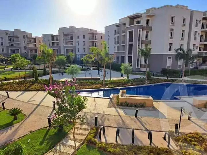 https://aqarmap.com.eg/ar/listing/4055735-for-sale-cairo-6th-of-october-compound-october-plaza