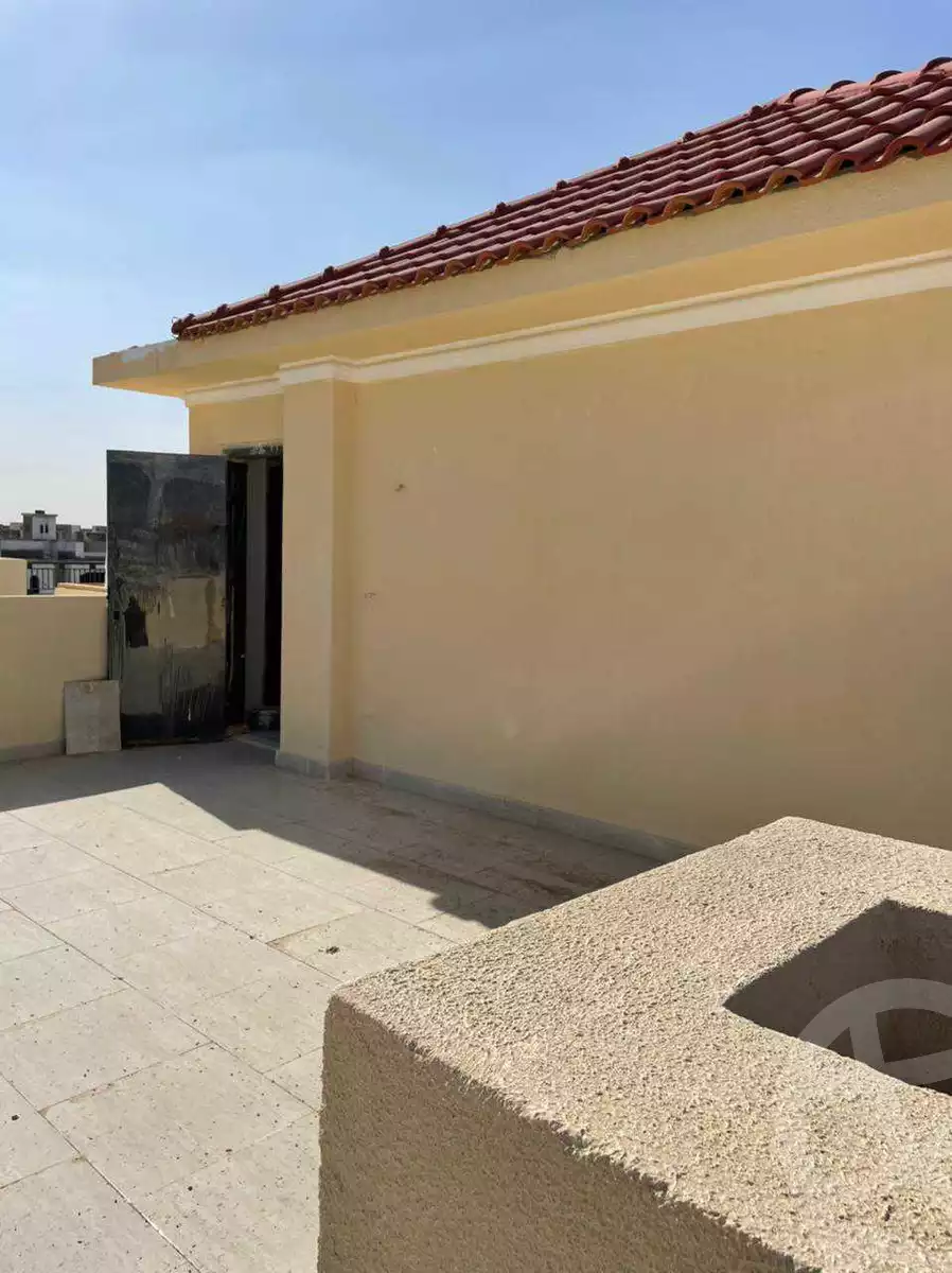 https://aqarmap.com.eg/en/listing/4055979-for-sale-ain-elsokhna-resorts-lsyryn-blm-bytsh