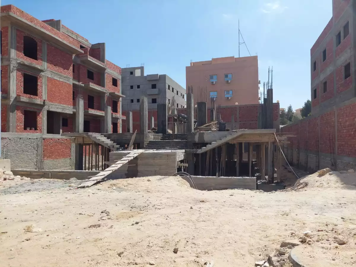 https://aqarmap.com.eg/en/listing/4057672-for-sale-cairo-6th-of-october-featured-neighborhood-el-motamayez-neighborhood-abd-el-moneim-riad-st