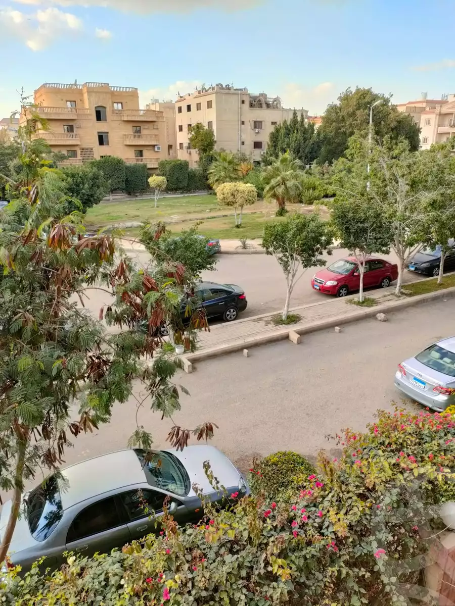 https://aqarmap.com.eg/en/listing/4062986-for-rent-cairo-new-cairo-ltjm-lkhms-el-ahyaa-fifth-neighborhood-street-10