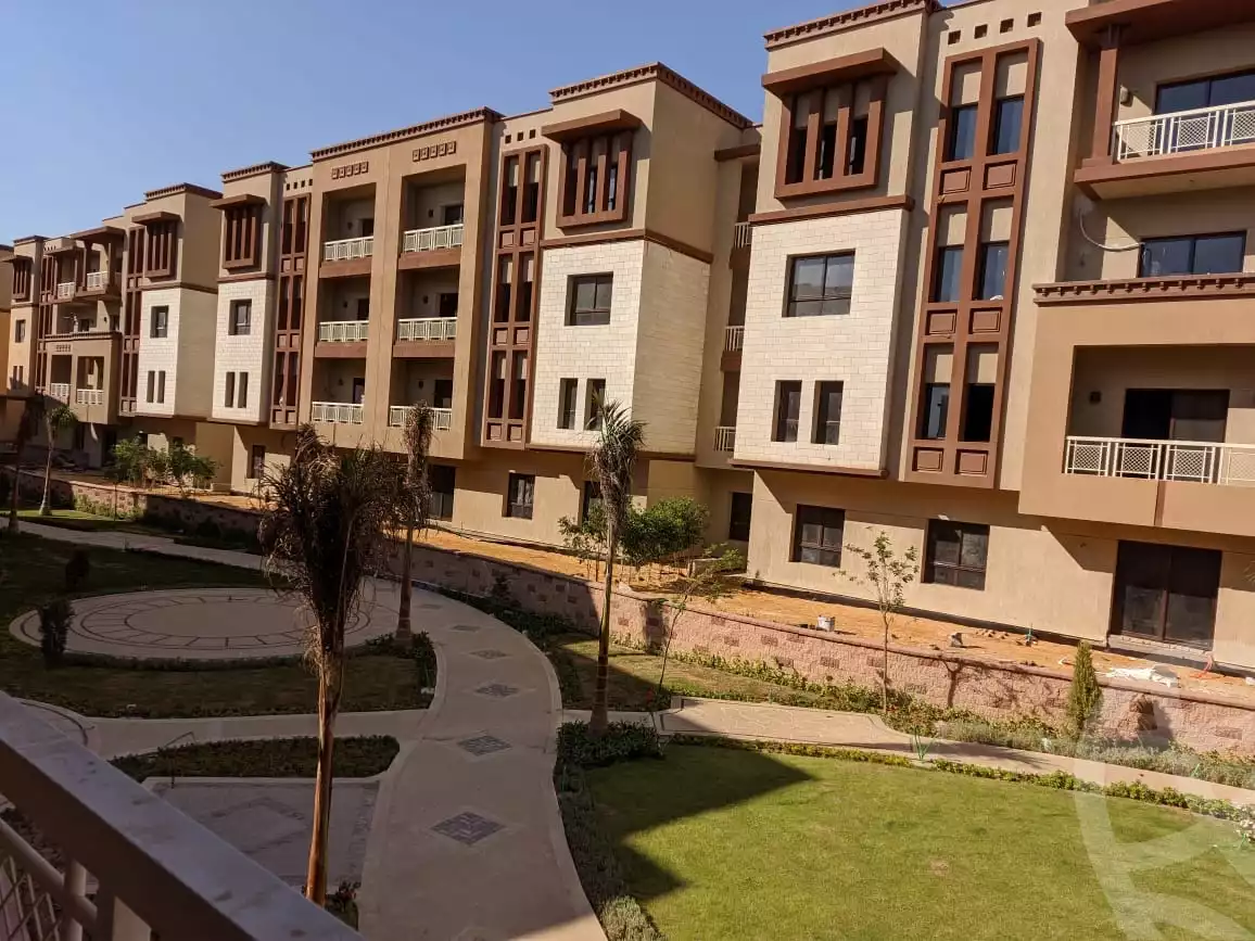 https://aqarmap.com.eg/ar/listing/4067545-for-sale-cairo-6th-of-october-compound-green-5