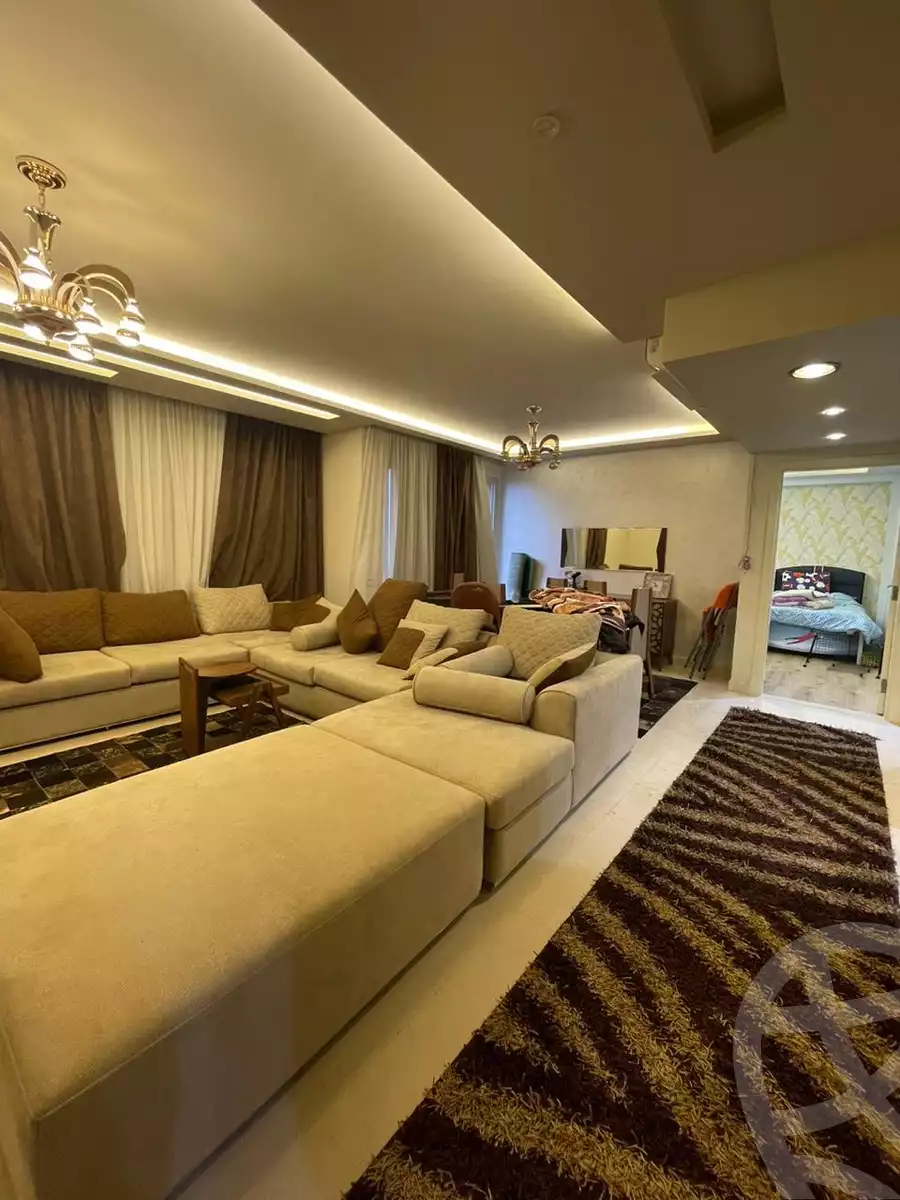 https://aqarmap.com.eg/en/listing/4067747-for-rent-cairo-6th-of-october-compound-palm-parks