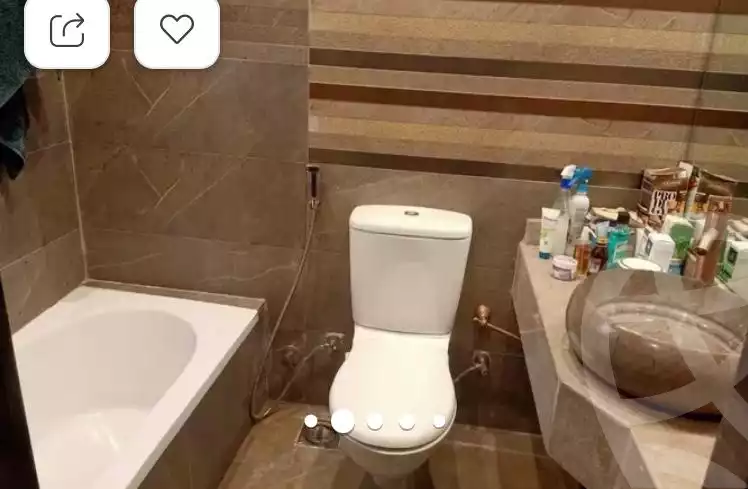 https://aqarmap.com.eg/ar/listing/4070437-for-rent-cairo-el-sheikh-zayed-city-compounds-in-sheikh-zayed-royal-meadows