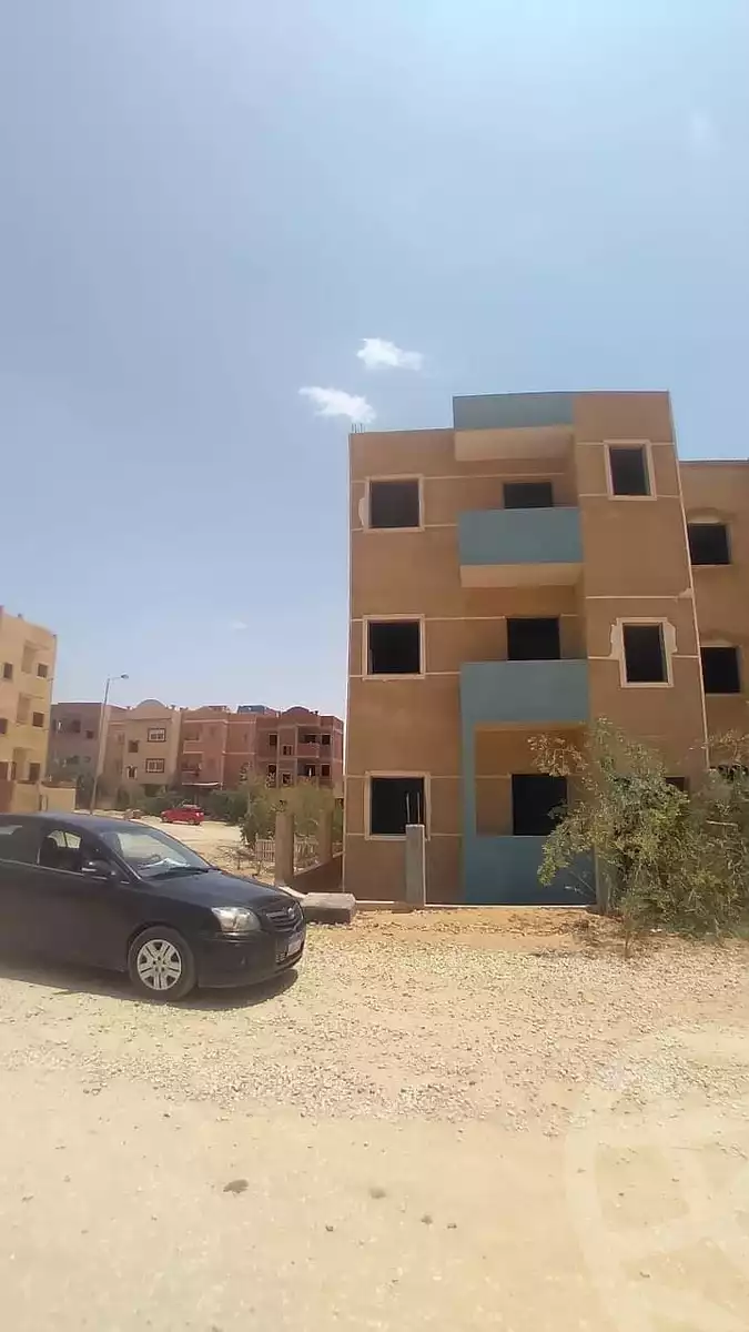 https://aqarmap.com.eg/ar/listing/4072403-for-sale-cairo-6th-of-october-hadaeq-october-ebni-betak-7-mohammed-hamdan-st