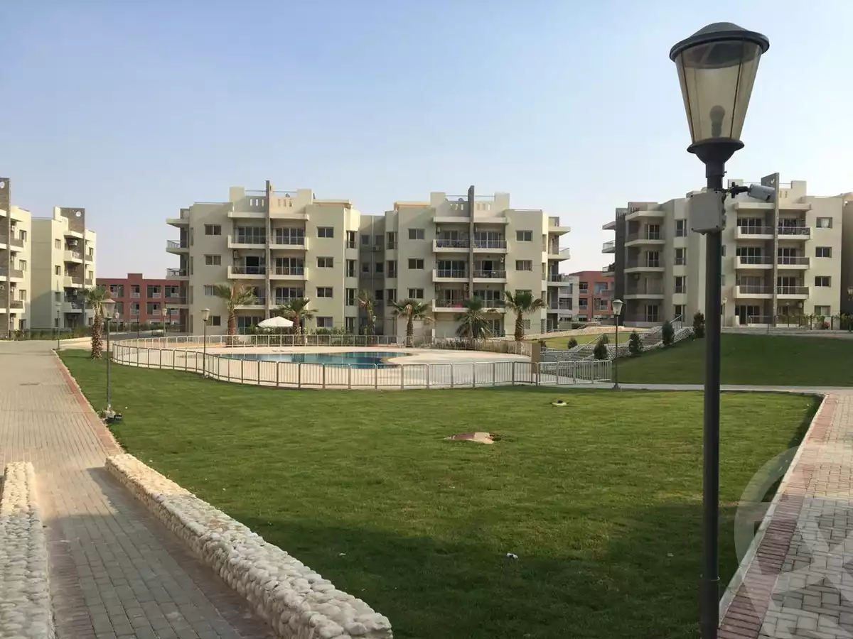 https://aqarmap.com.eg/ar/listing/4072894-for-sale-cairo-el-sheikh-zayed-city-compounds-dh-drys