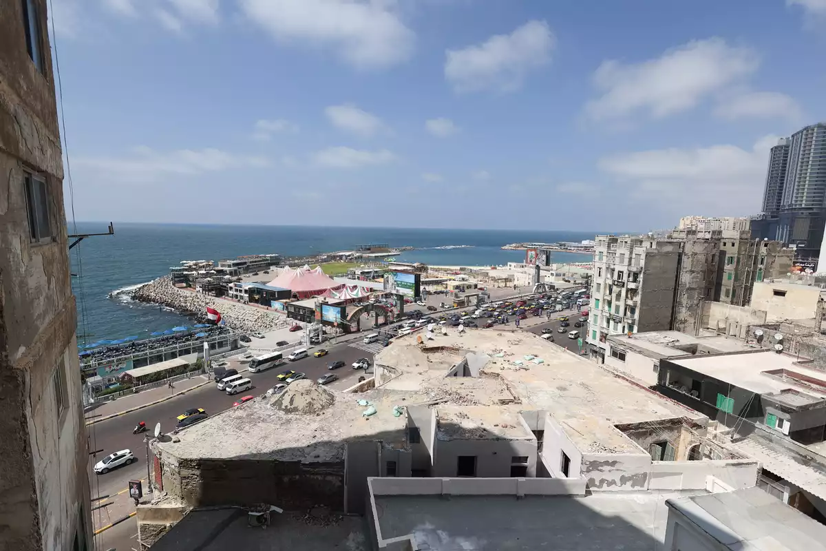 https://aqarmap.com.eg/en/listing/4074948-for-sale-alexandria-sidi-gaber-shr-sydy-jbr
