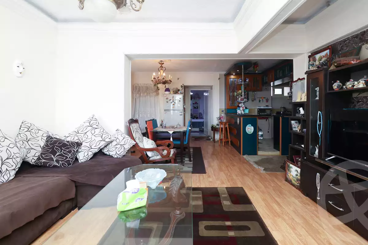 https://aqarmap.com.eg/en/listing/4074948-for-sale-alexandria-sidi-gaber-shr-sydy-jbr