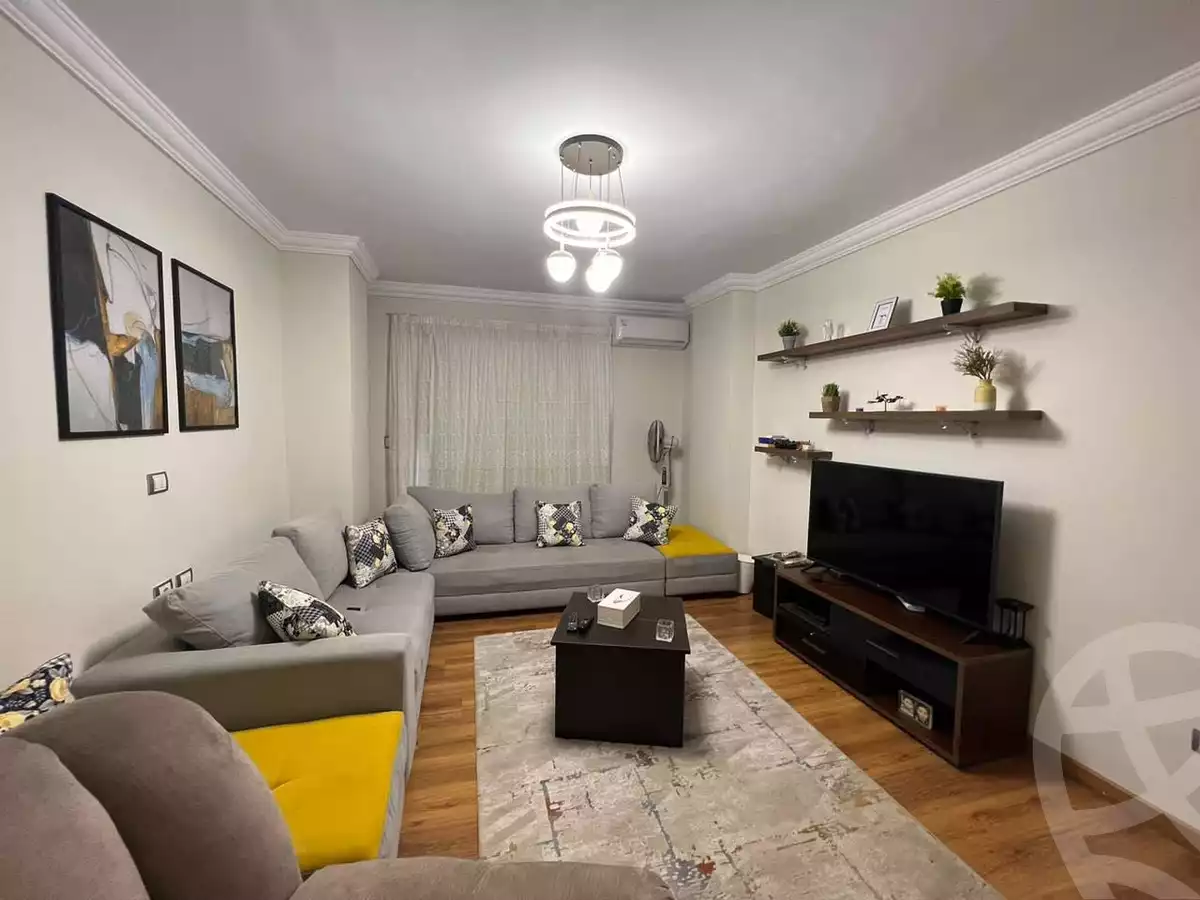 https://aqarmap.com.eg/en/listing/4079505-for-sale-cairo-new-cairo-compounds-jyd