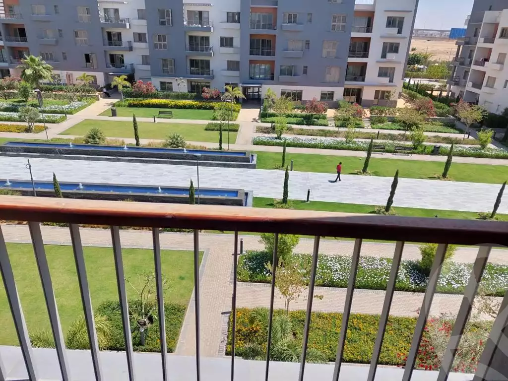 https://aqarmap.com.eg/en/listing/4081547-for-rent-cairo-6th-of-october-compound-aeon