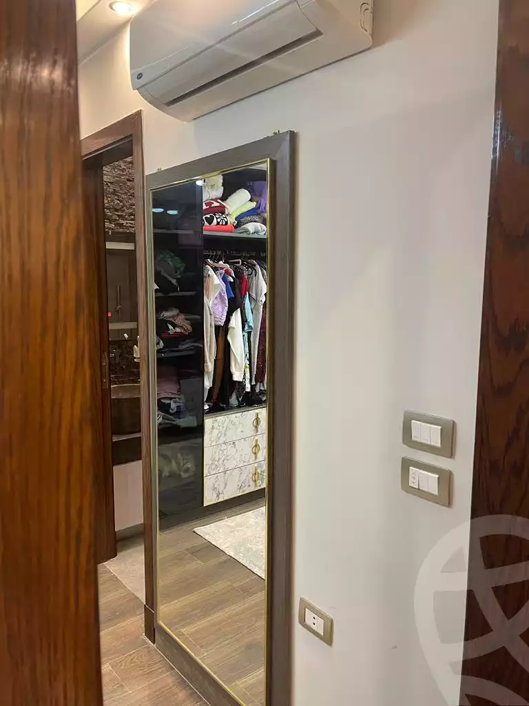 https://aqarmap.com.eg/en/listing/4087971-for-sale-cairo-new-cairo-compounds-taj-sultan