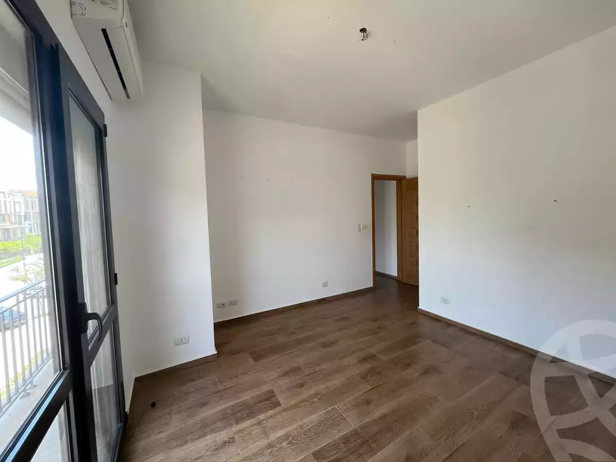 https://aqarmap.com.eg/ar/listing/4090538-for-rent-cairo-el-sheikh-zayed-city-compounds-in-sheikh-zayed-the-courtyard