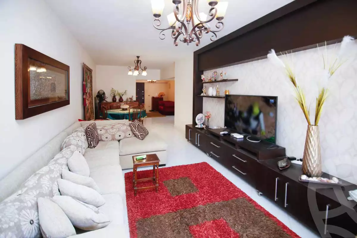 https://aqarmap.com.eg/ar/listing/4091483-for-sale-alexandria-el-montazah-compounds-royal-plaza-compound-al-halawany