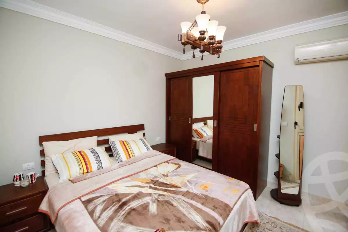 https://aqarmap.com.eg/ar/listing/4091483-for-sale-alexandria-el-montazah-compounds-royal-plaza-compound-al-halawany