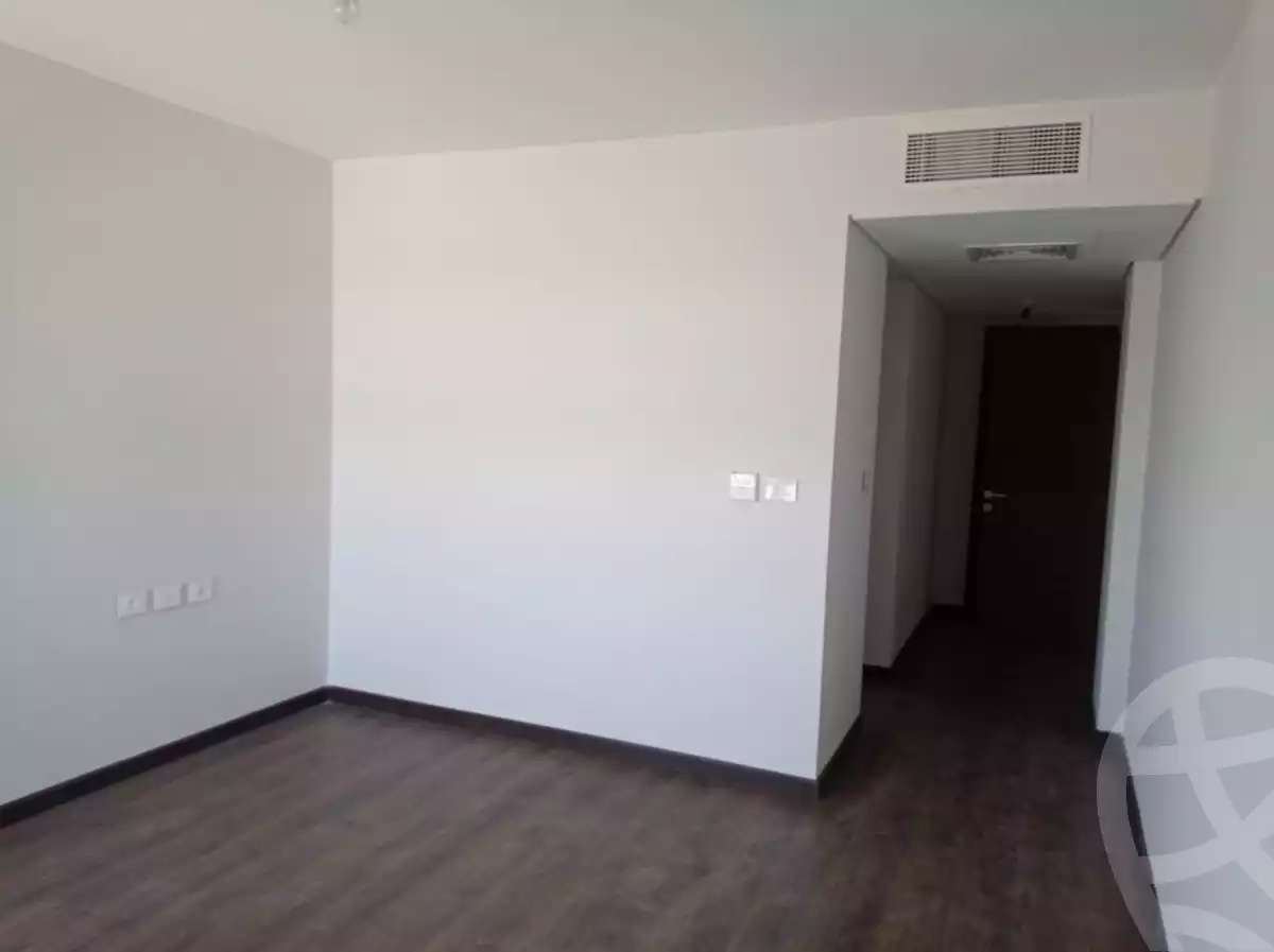 https://aqarmap.com.eg/en/listing/4091505-for-sale-cairo-el-sheikh-zayed-city-compounds-in-sheikh-zayed-etapa