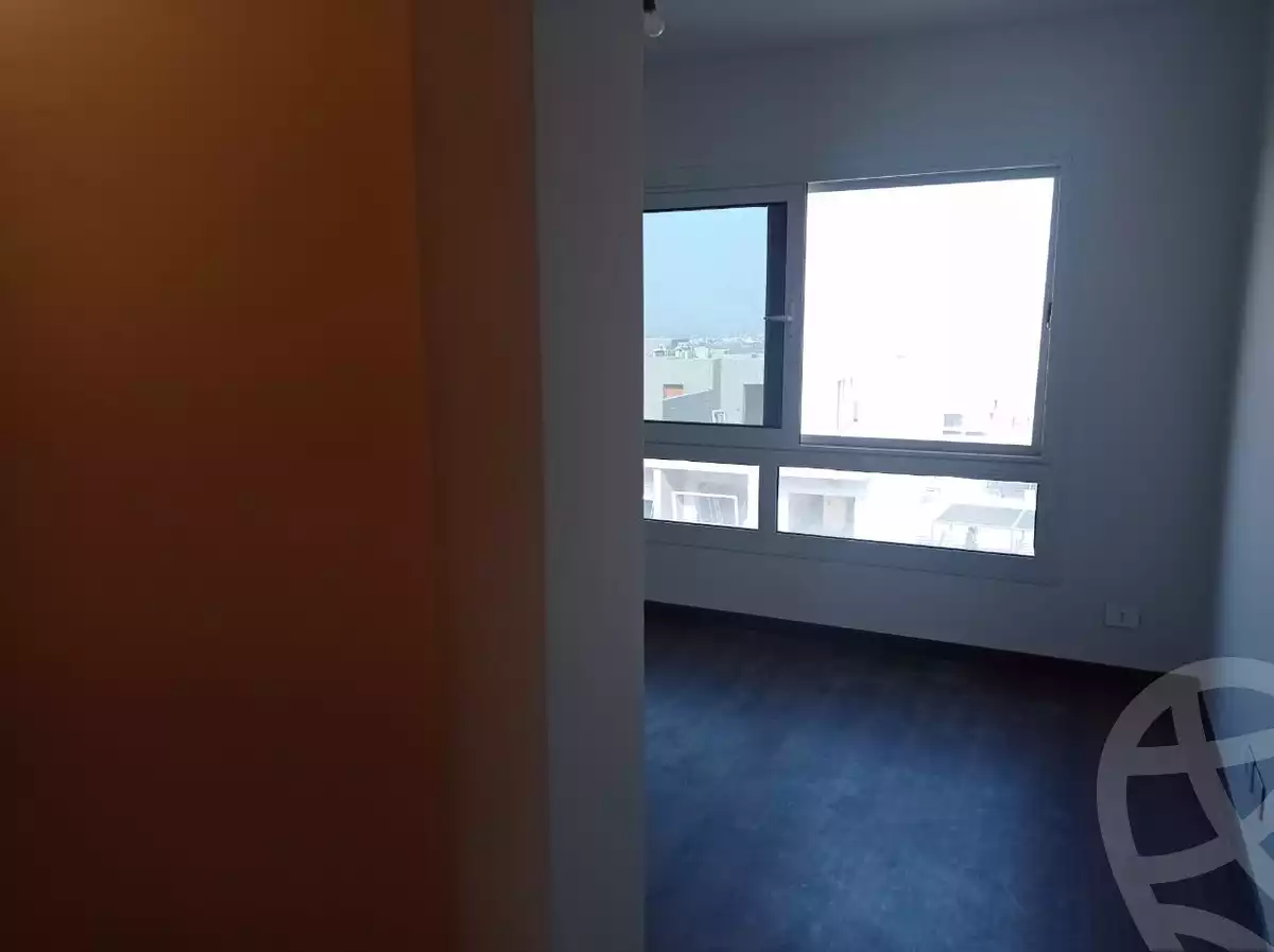 https://aqarmap.com.eg/en/listing/4091505-for-sale-cairo-el-sheikh-zayed-city-compounds-in-sheikh-zayed-etapa