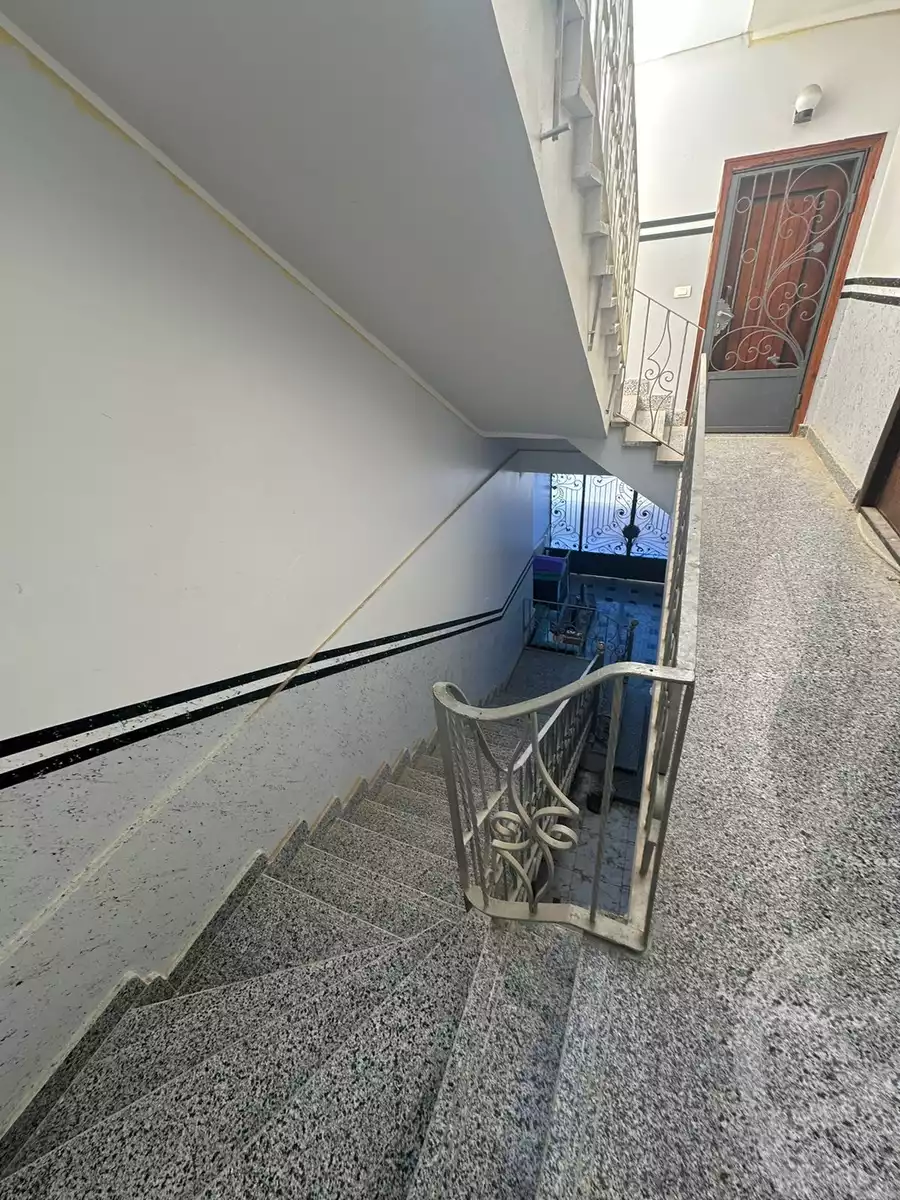 https://aqarmap.com.eg/ar/listing/4094190-for-sale-rs-grb-lbhr-lhmr