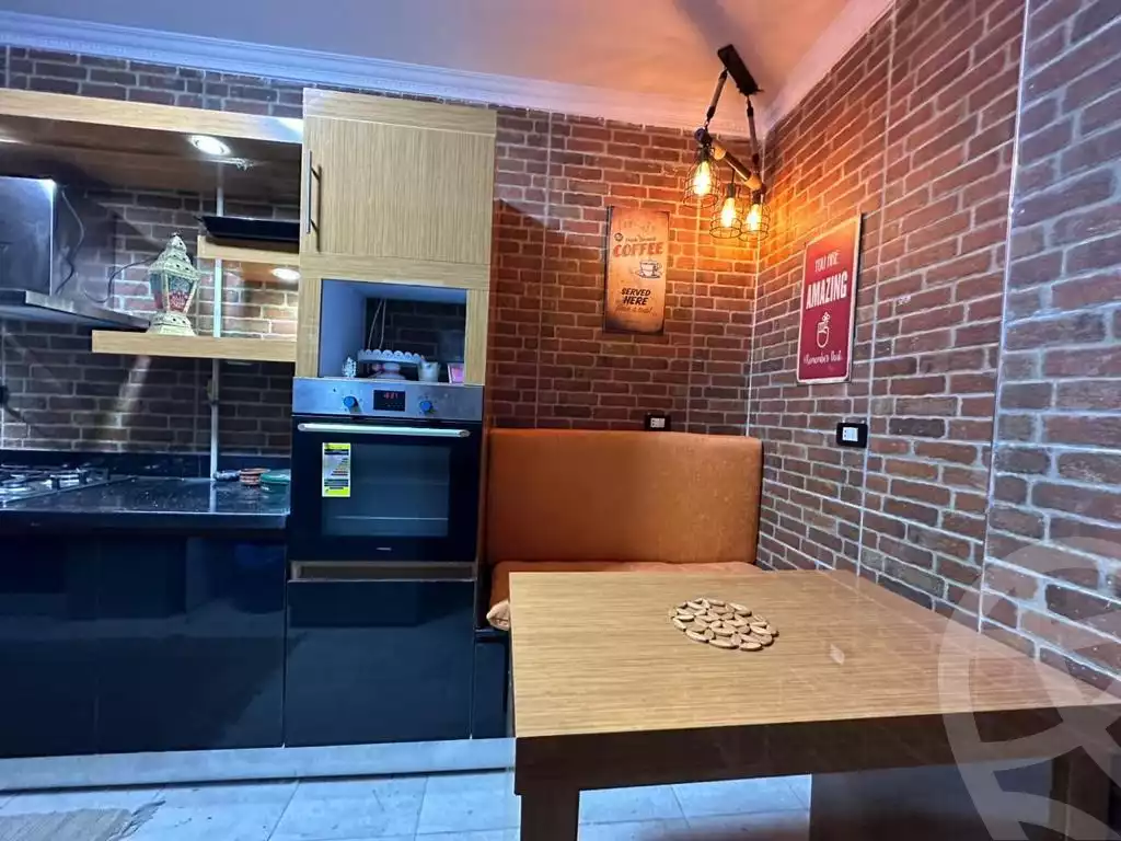 https://aqarmap.com.eg/en/listing/4099183-for-sale-cairo-ain-shams-6-october-st