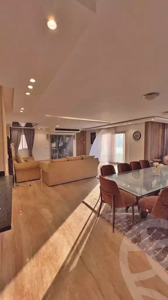https://aqarmap.com.eg/ar/listing/4101994-for-sale-cairo-el-sheikh-zayed-city-compounds-in-sheikh-zayed-zayed-regency