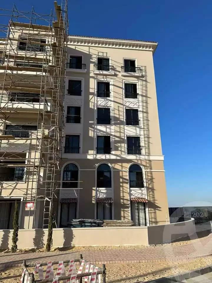 https://aqarmap.com.eg/en/listing/4110216-for-sale-cairo-el-sheikh-zayed-city-compounds-kmbwnd-fyldj-wyst-dr-llttwyr