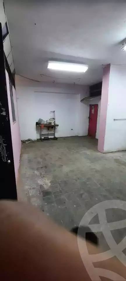 https://aqarmap.com.eg/ar/listing/4111985-for-sale-alexandria-moharram-bey-kanal-al-mahmoudeya-al-bahri-st