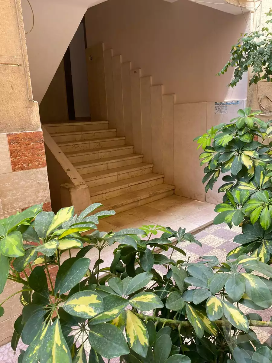 https://aqarmap.com.eg/ar/listing/4112466-for-rent-cairo-6th-of-october-lhsry