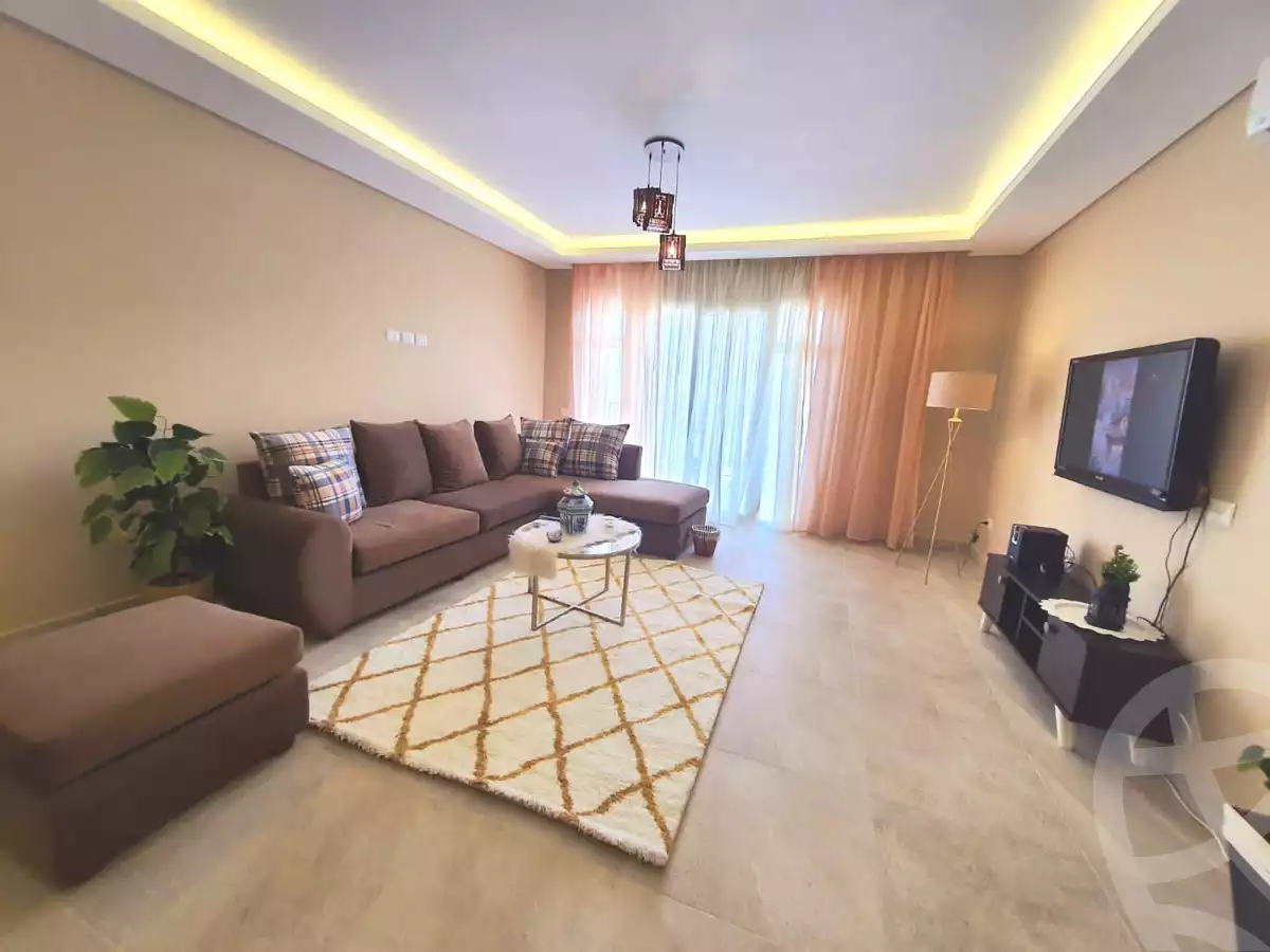 https://aqarmap.com.eg/ar/listing/4115437-for-rent-cairo-6th-of-october-compound-october-plaza