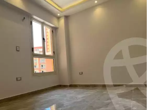 https://aqarmap.com.eg/ar/listing/4058175-for-sale-cairo-6th-of-october-compound-degla-gardens