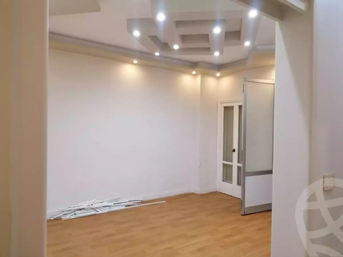 https://aqarmap.com.eg/ar/listing/4117139-for-sale-alexandria-glim-shr-ljysh