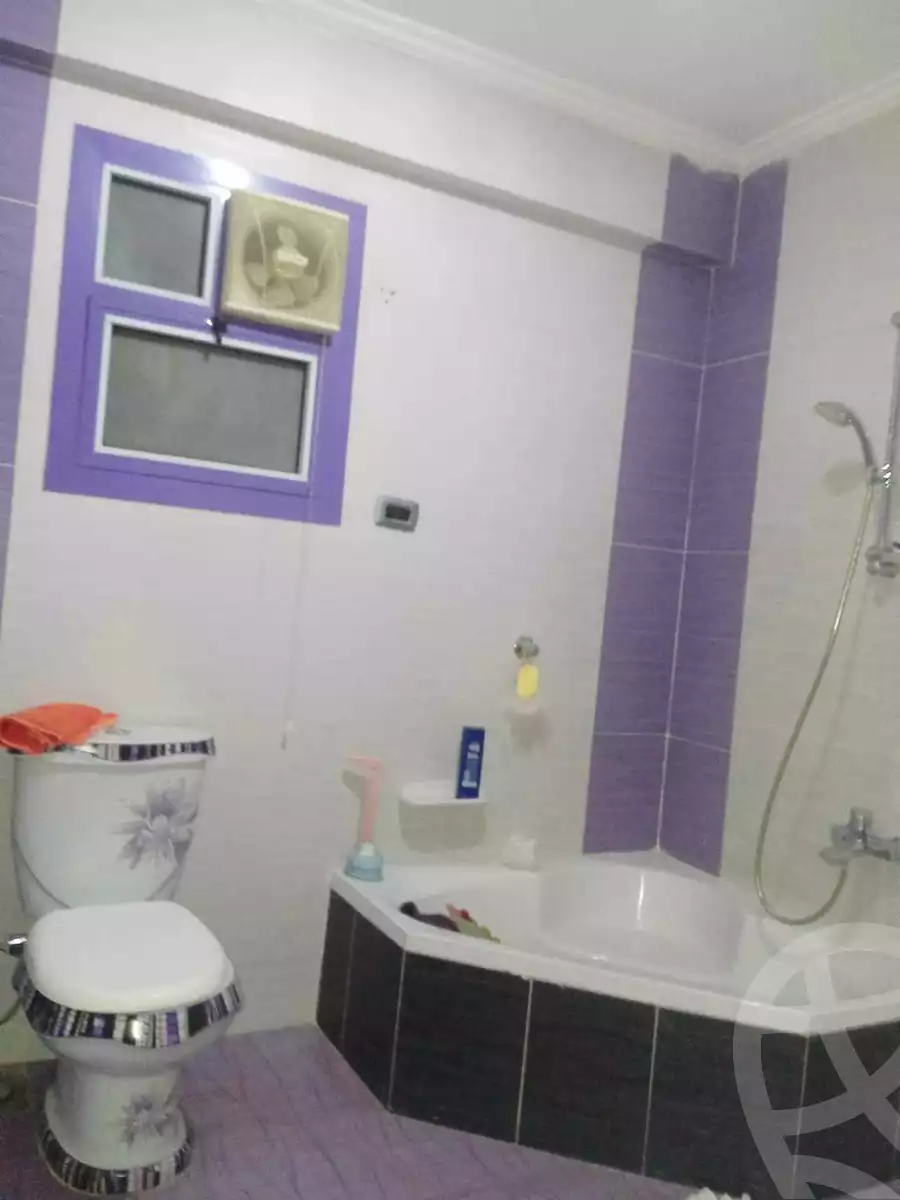 https://aqarmap.com.eg/ar/listing/4115715-for-sale-beheira-damanhour-damanhour-city-nfoura-squer