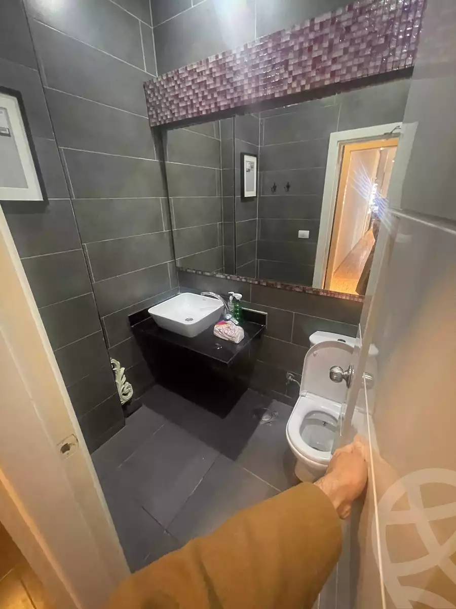 https://aqarmap.com.eg/en/listing/4117640-for-rent-zed-strip-mall-ora