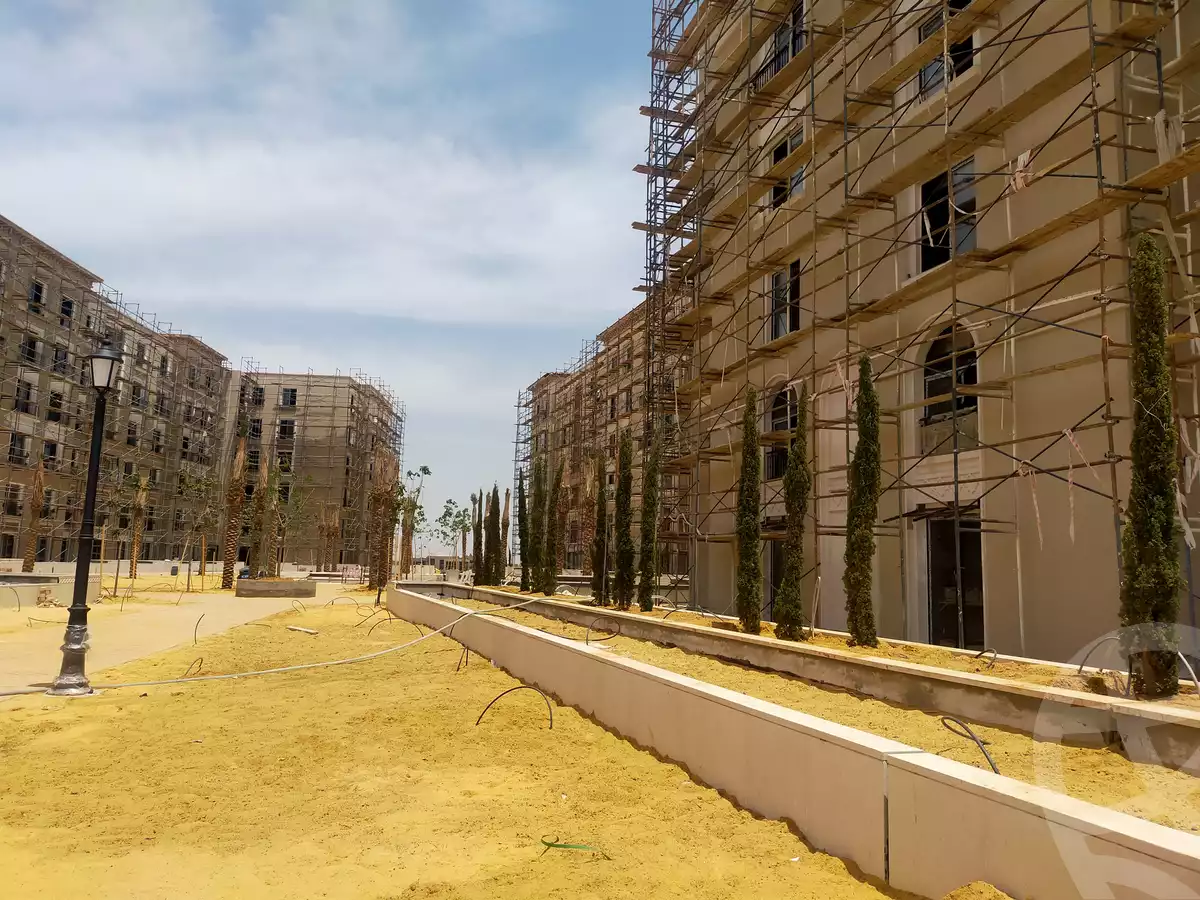 https://aqarmap.com.eg/en/listing/4118133-for-sale-cairo-el-sheikh-zayed-city-compounds-kmbwnd-fyldj-wyst-dr-llttwyr