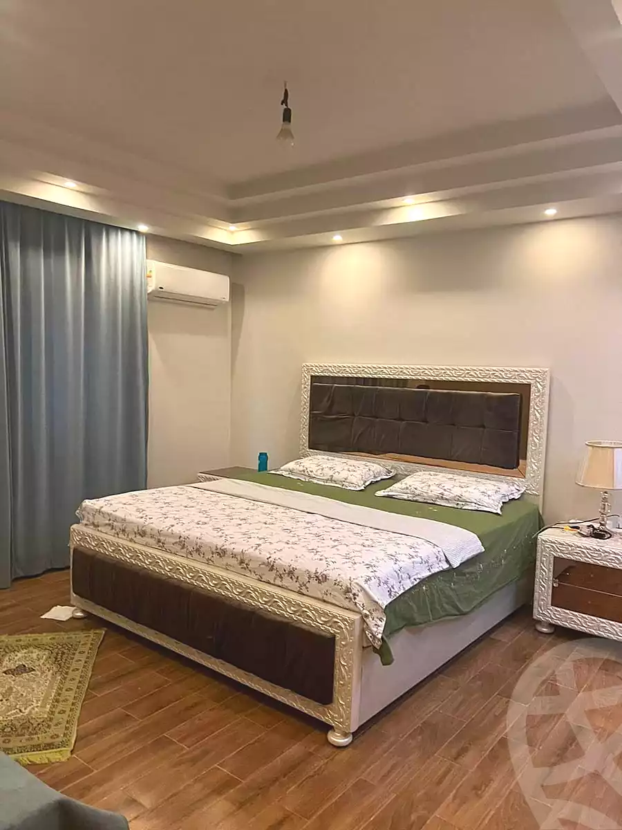 https://aqarmap.com.eg/ar/listing/4119291-for-sale-cairo-6th-of-october-compound-el-fardoos-city