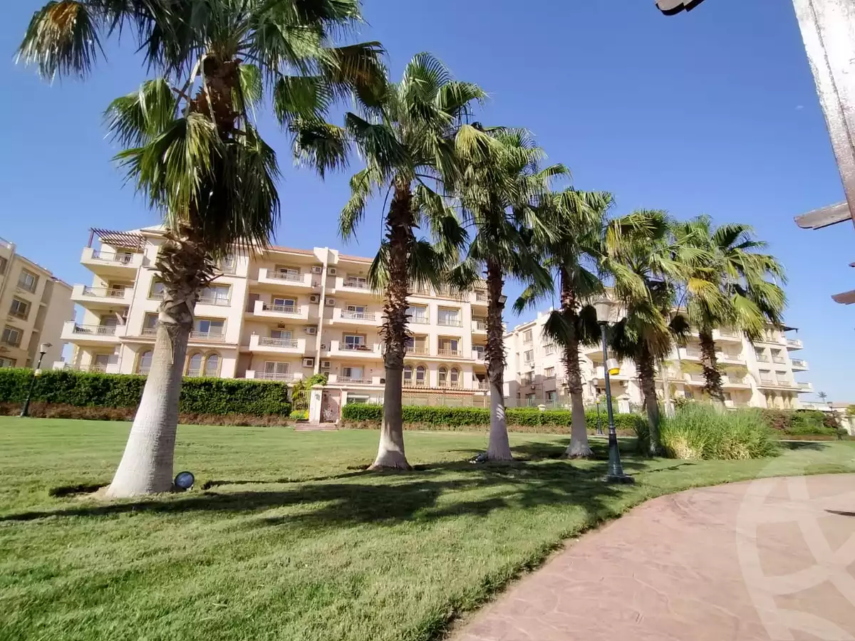 https://aqarmap.com.eg/en/listing/4120496-for-sale-cairo-el-sheikh-zayed-city-compounds-greens