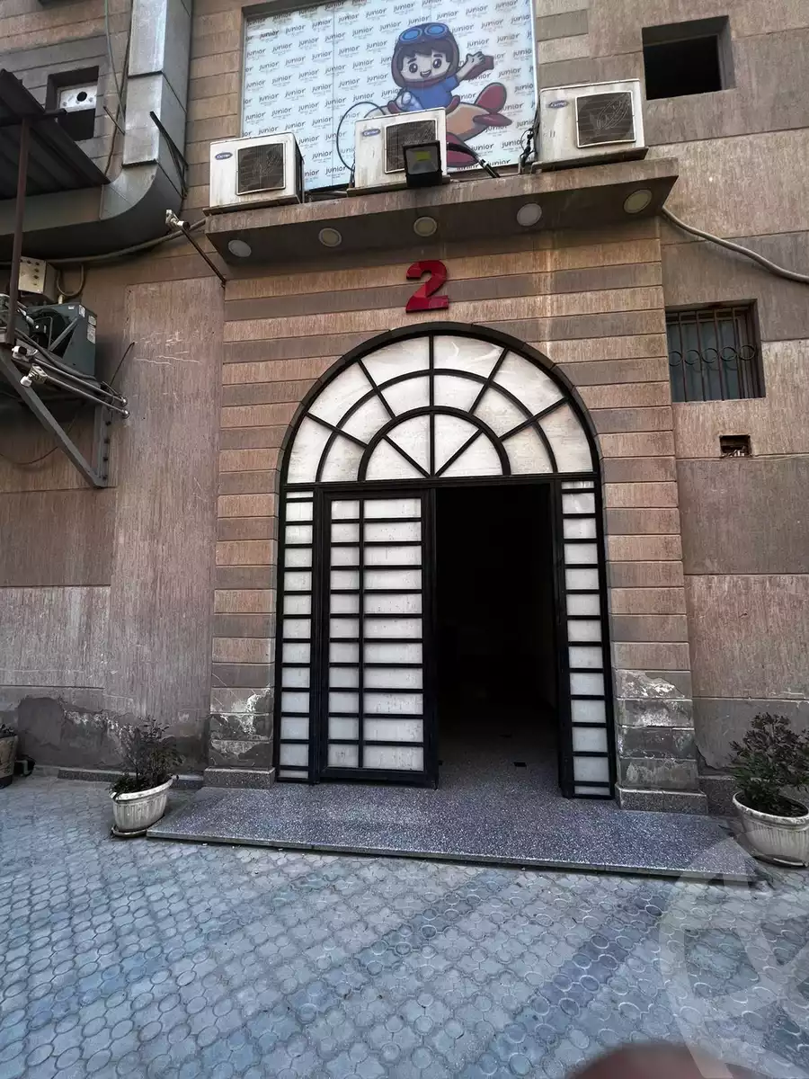 https://aqarmap.com.eg/en/listing/4120961-for-rent-silver-mall
